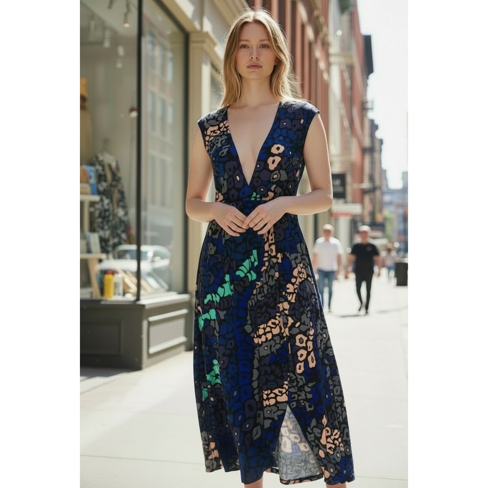 Akiko Blue Abstract Leopard Print Plunging V-Neck Open Back Maxi Dress Medium